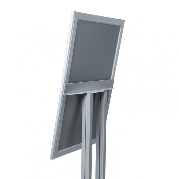 Bacheca per esterno a led autoportante personalizzabile